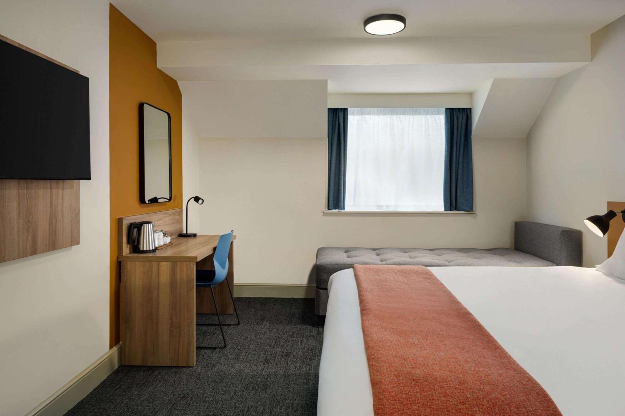 Days Inn Chesterfield - Tibshelf Kültér fotó