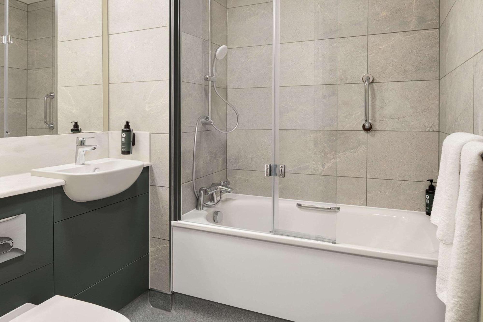 Days Inn Chesterfield - Tibshelf Kültér fotó