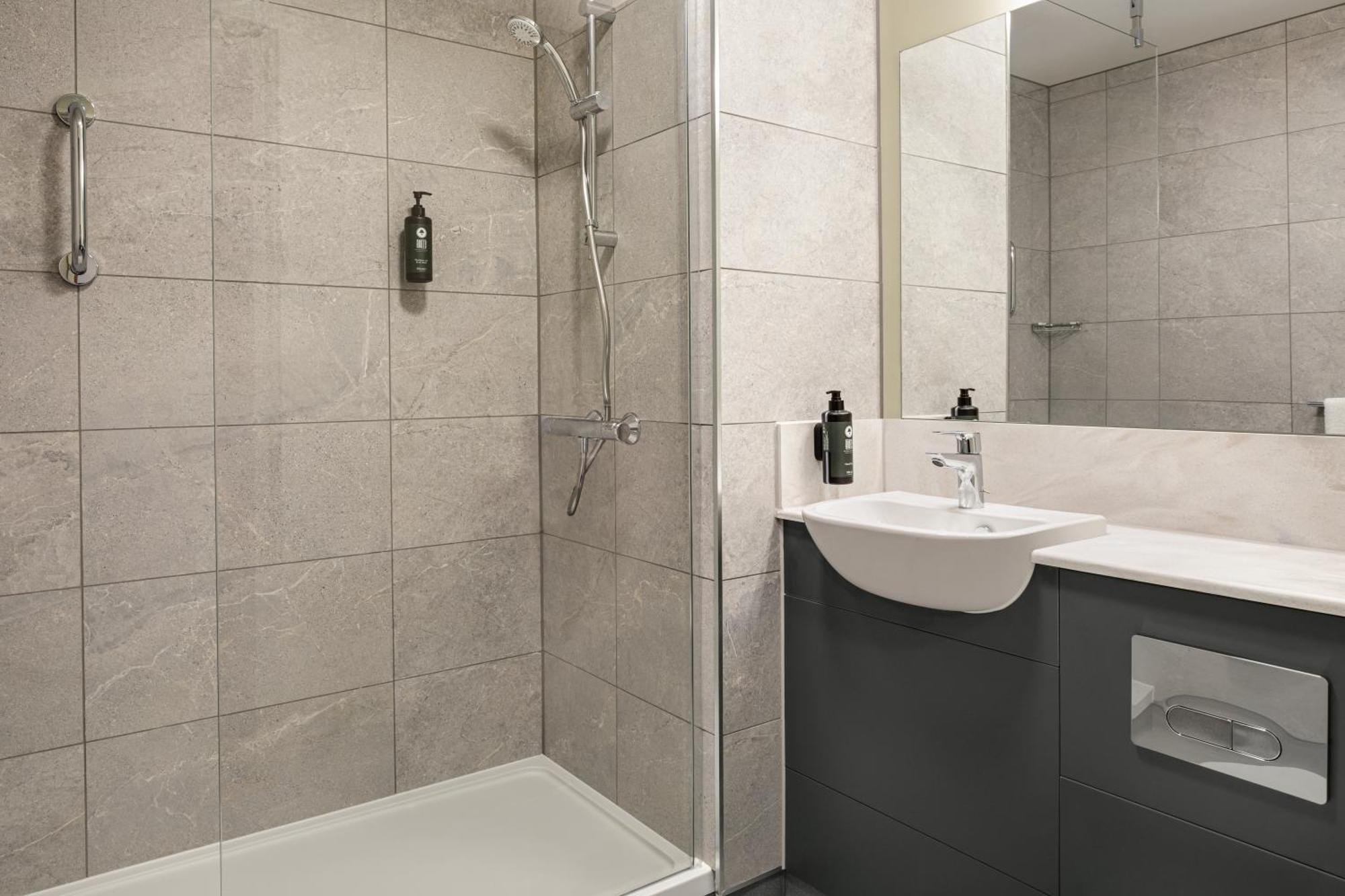 Days Inn Chesterfield - Tibshelf Kültér fotó